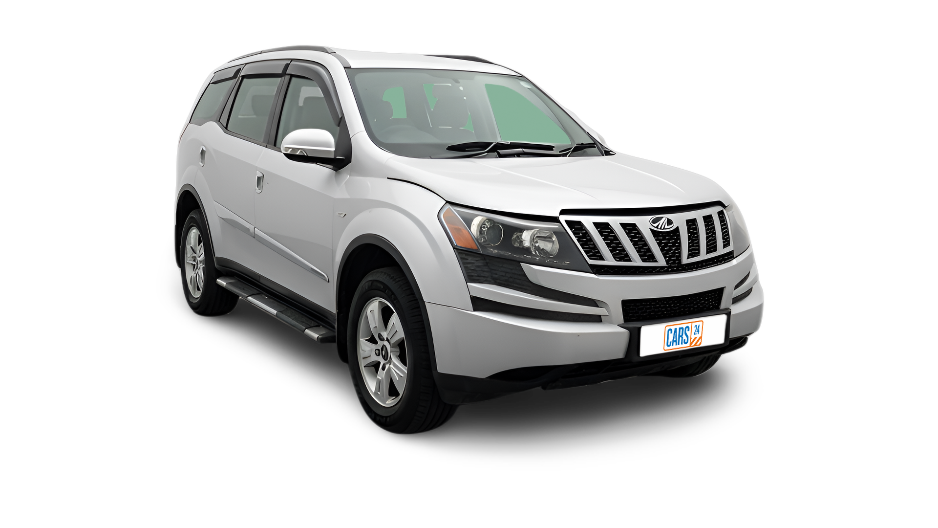 Mahindra XUV500-img
